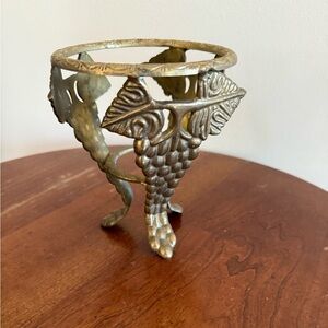 Vintage Brass 3 Footed Claw Plant Stand Candle Holder Grapes Vines Ornate Decor